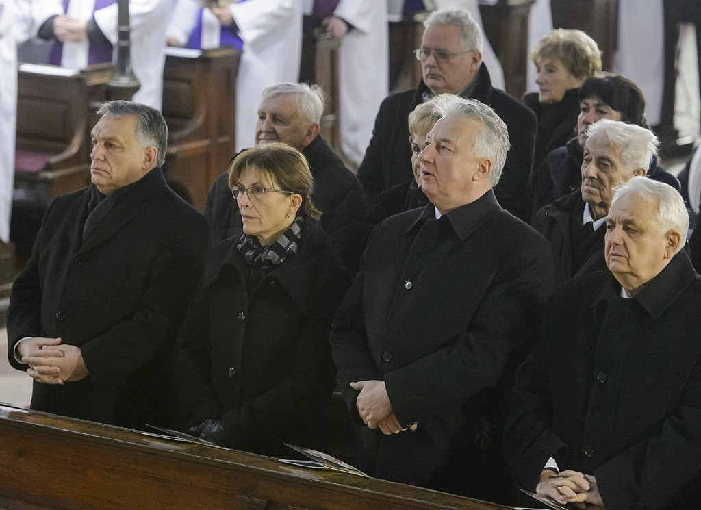 LÉVAI Anikó; ORBÁN Viktor; SEMJÉN Zsolt; LATORCAI János; SEREGÉLY István